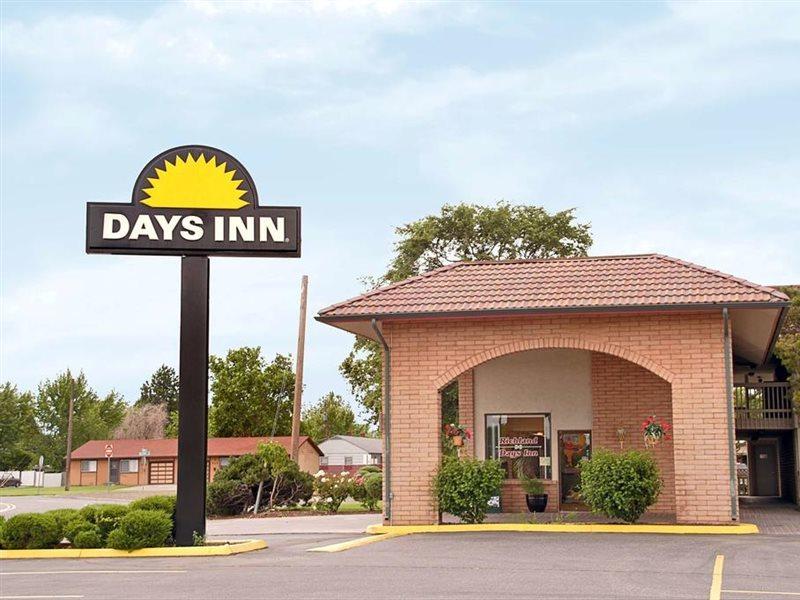 Days Inn By Wyndham Ричланд Екстериор снимка