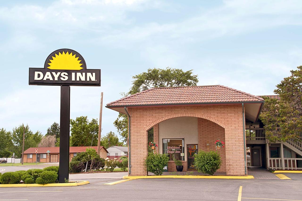 Days Inn By Wyndham Ричланд Екстериор снимка